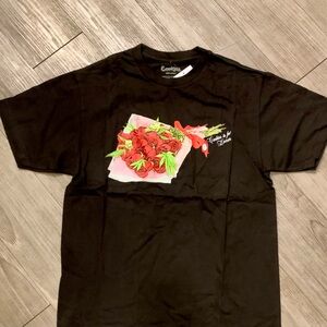 Cookies Brand (NWT)
Cookies is for Lovers T-Shirt…Perfect for Valentines Day!